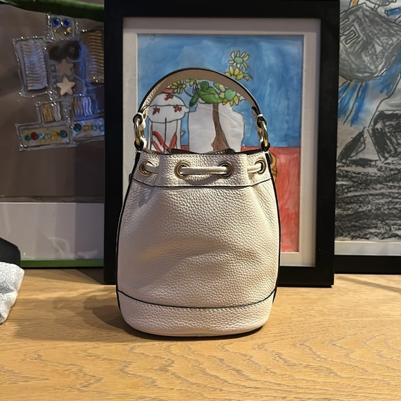 Coach Dempsey Drawstring 15 - Picture 5 of 9